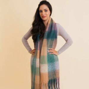 faire_b4_07 Cozy Breeze Oversized Fringe Scarf - Fall & Winter Essential
